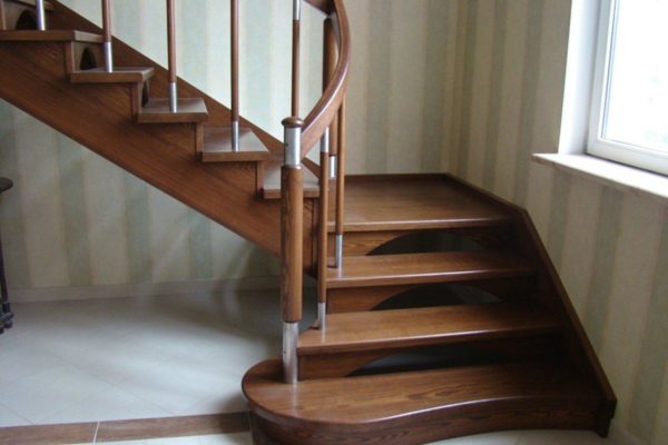 Holztreppe bauen