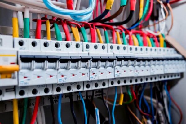 Einführung von Elektrizität