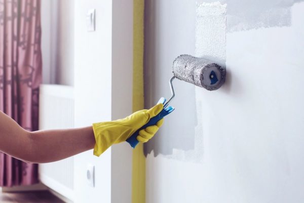 Streichen der Wand